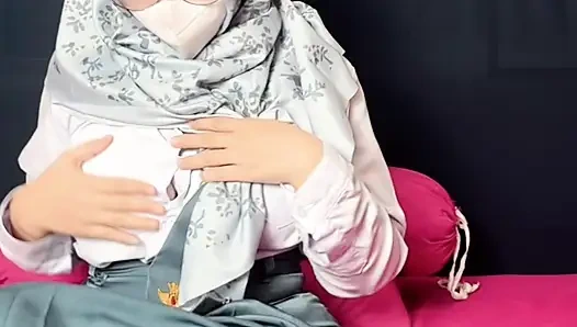 High School Student Comes Home From School Sange Heavy Masturbation To Extreme Squirt