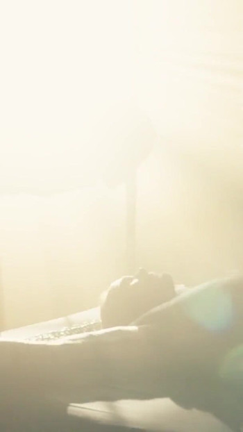 Dirangka dan dipergunakan sebagai mainan seks manusia - perhambaan rantai dan seks femdom dengan Peter Hooke | Klip 1