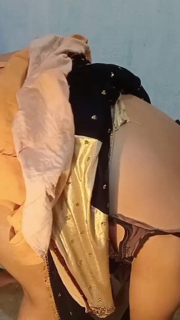 فتاة هندية مسلمة ديسي محجبة ساخنة تمارس الجنس عدة مرات | مقطع 1