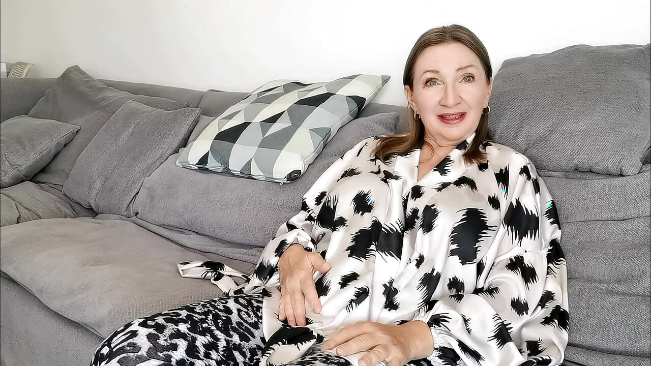 You accidentally discover your stepmother's secrets: she loves porn and she's a futanari