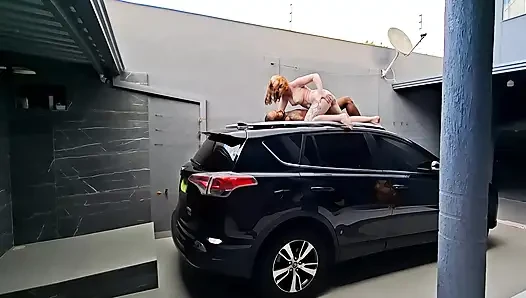 ICH HABE MEINE FREUNDIN GEFILMT, WIE SIE MEINEN MANN AUF UNSEREM AUTO FICKTE UND ER MOCHTE ES IN IHR