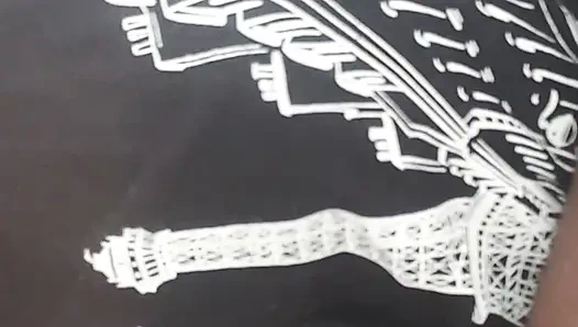 Aku lagi asik mainin toketku