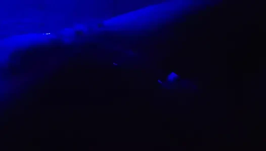 Kakak ipar bercinta dengan sangat baik di malam hari