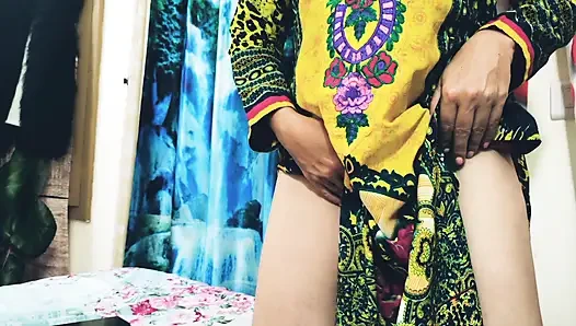 Tante hot menggunakan kesempatannya untuk ngentot sama pria kulit hitam kontol besar