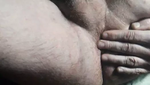 Hollandalı adam güzel göt dildo oyunu