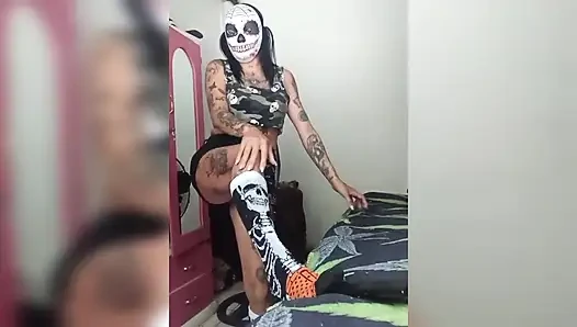Aku membuat kesalahan dan mengirim video ke teman pacarku