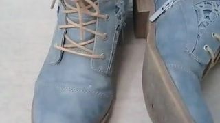 Cum mustang  combat boots