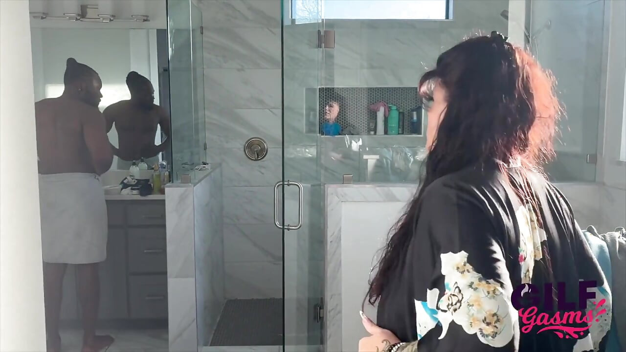 Buổi chiều vui vẻ khi thợ săn Hollee đụ Samson Blaze