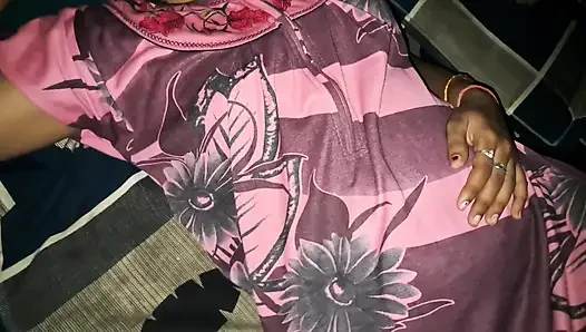 Pados ke uncle ne mujhe ghar main akela pake mere saath mast sex kiya aur maal mere upar hi nikal diya
