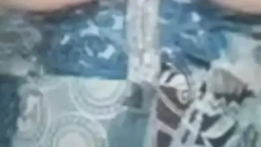 Ibu-ibu hot bikin aku video call