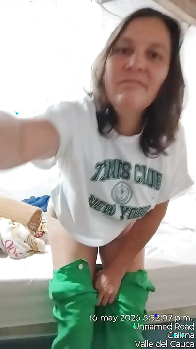 MILF Horny