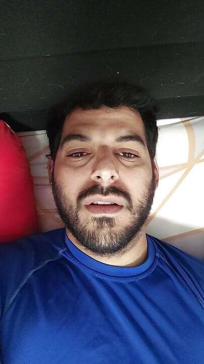 गंदगी को साफ करें और मुझे इस चुदाई वाली रंडी के साथ कुछ समय लिया