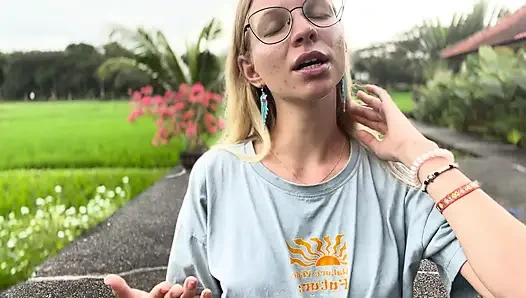 How an AI girlfriend can help you (or break you)