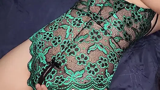 XXX Virgin Sister-in-law Lets Herself Be Fucked Before Her Boyfriend Arrives