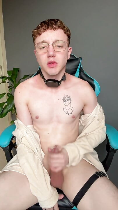 Home Alone Sexy Hung Twink Masturbating His Big Cock