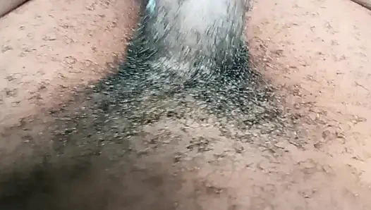 Киску растянули сзади