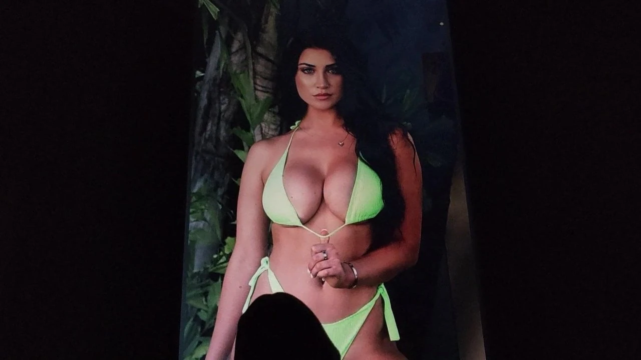 Jessica Lambert αφιέρωμα cum 01