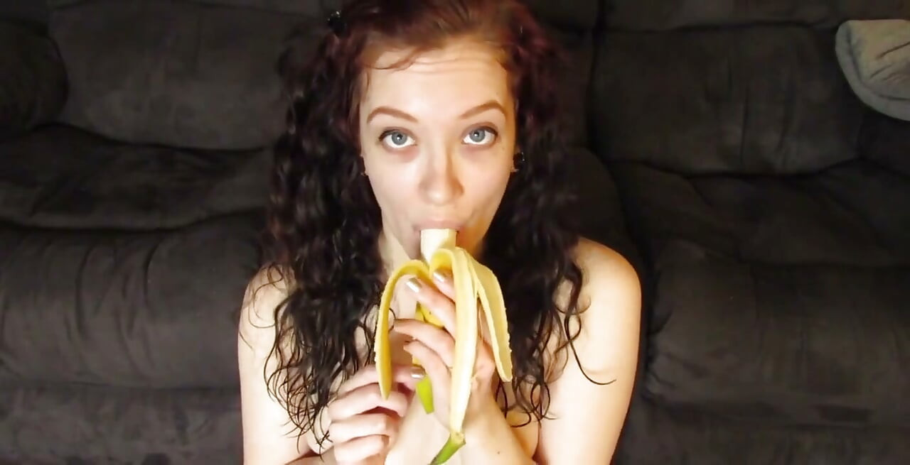 Sexy Brunette Loves Bananas