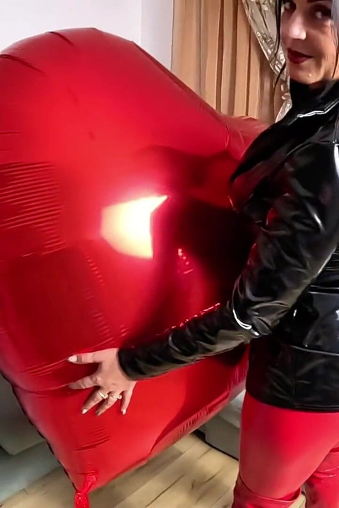 Giant Heart Balloon Pvc Fetish. Balloon Pop, Deepthroat and Cum Play