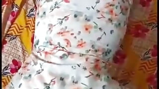 Tôi Đút Con Cặc Của Tôi Vào Anh Ấy Khi Mặt Trời Vừa Xuất Hiện