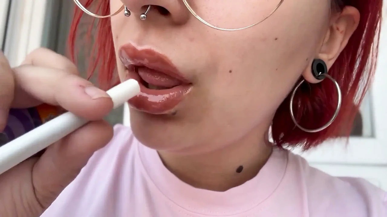Close up Smoking with Lipgloss
