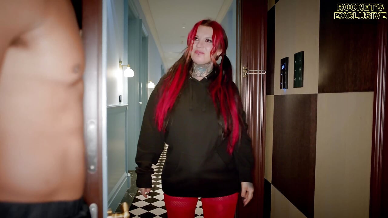 Cohete exclusivo s2 ft Sabien Demonia chupando culo y meada