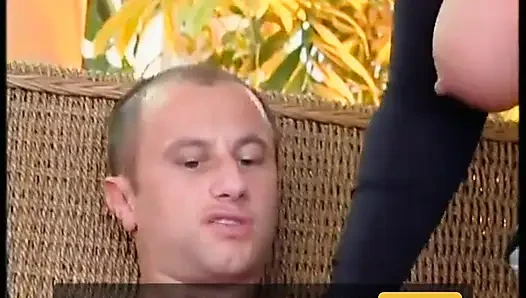 Эльвира сосет у меня и поедает - DVD