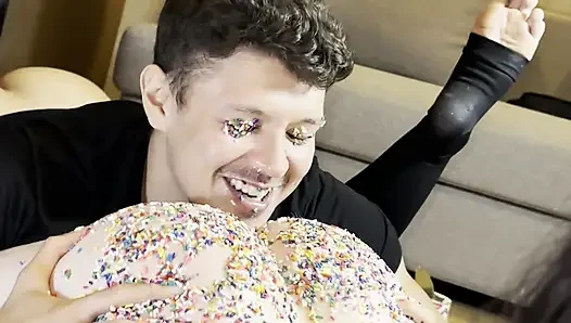 I prepared a cake with my own ass! Are you a fan of sweet ass white girl?
