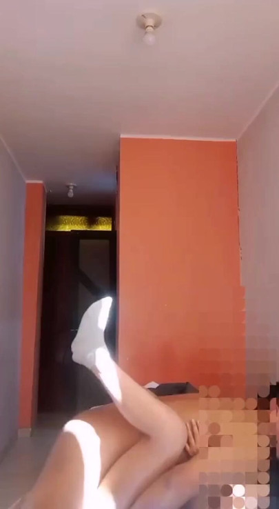 Trenutak padanja vili iz "Posle nekog vremena upoznao sam bivšu i uradili smo sve"