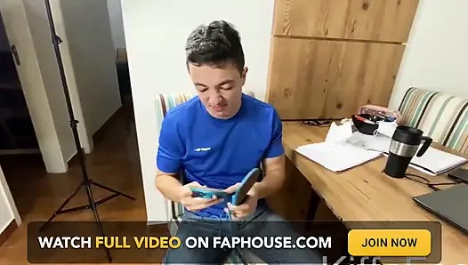 Neighbor Steals Kiffa Sandal of the Door