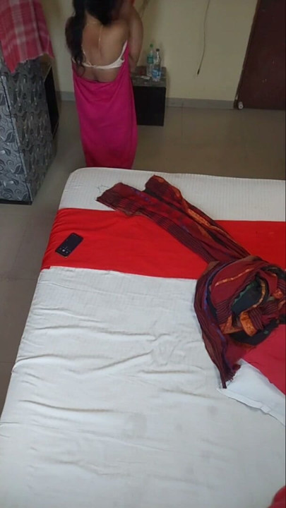 Madrasta e enteado em quarto de hotel sexo em kolkata desi hotel sexo | Clipe 2