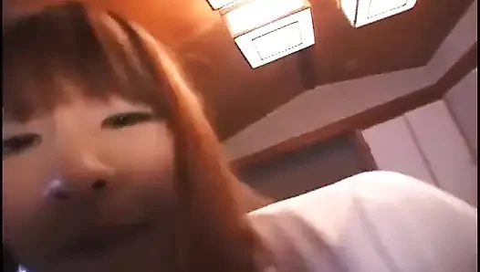 Çarpıcı ateşli Japon bebek kıllı amını siktiriyor