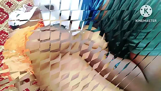 Gadis sange asal mallu dengan toket besar lagi asik ngusap toketnya yang aduhai pakai es batu