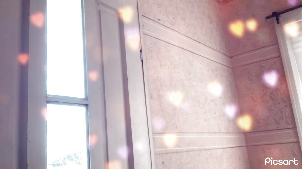 Beautiful shows off her hairy pink pussy