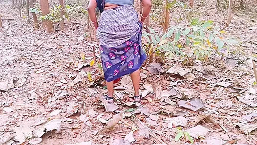 Indian Outdoor Sex. Desi Bhabi Secret Fucking Hubby in Forest. Telugu Dirty Talks.
