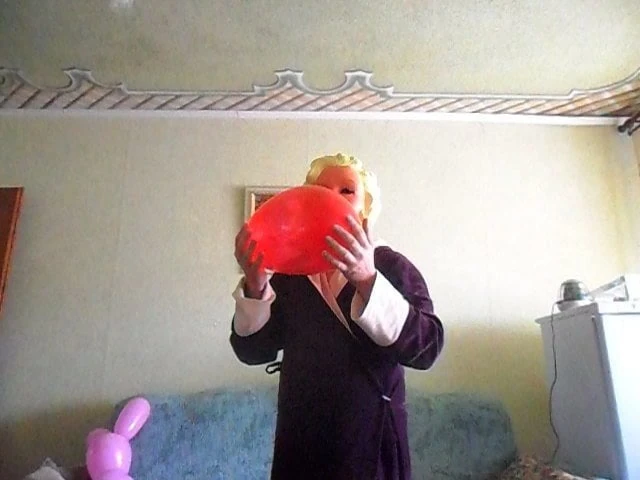 Blow balloon