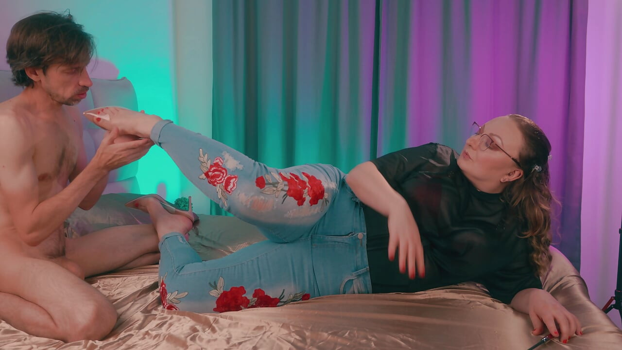 Cold Ignoring Mistress Accepts Foot Licking from Horny Slave Released from the Basement for 30 Minutes