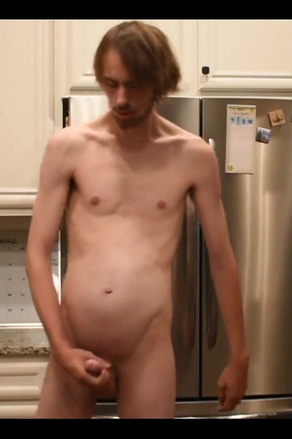 晚餐后的圆肚子