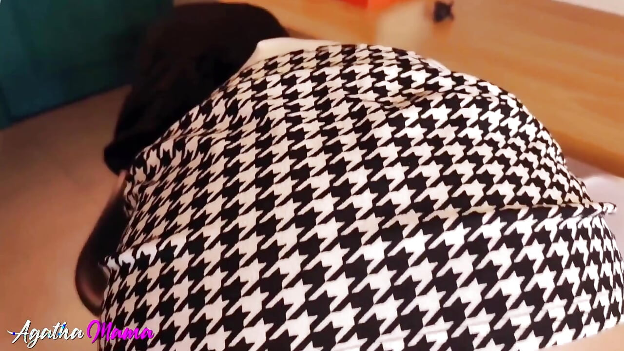 Naughty Secretary Masturbates at His Boss's House He Arrives From a Surprise and Fucks Her Pussy on All Fours
