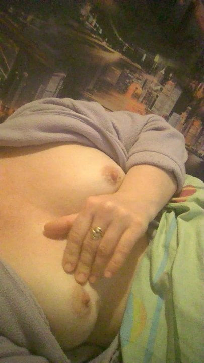 A wife wishes sex