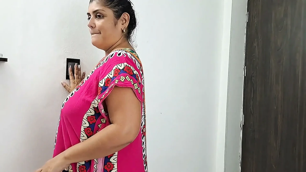 Hot MILF Masturbating