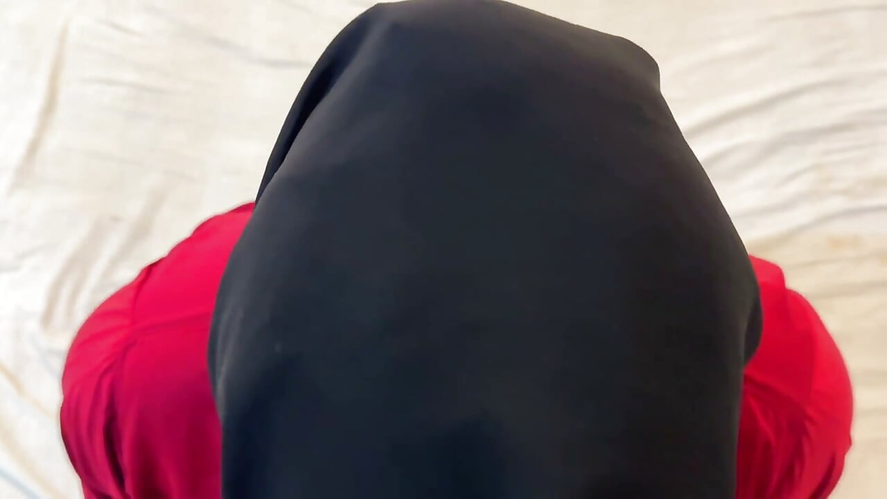 laal burka pahni gol-matol muslim saas ko chodna aur hijaab