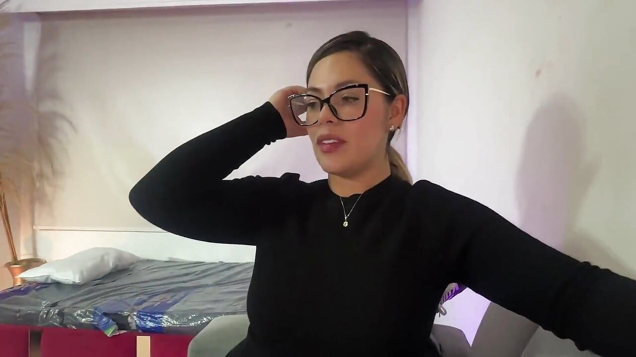 My Stepmom Squeezes All the Cum Out of My Cock so I Can Concentrate on My Studies