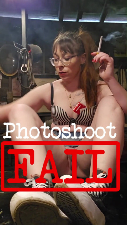 Model de fetiș cu fumat hilar