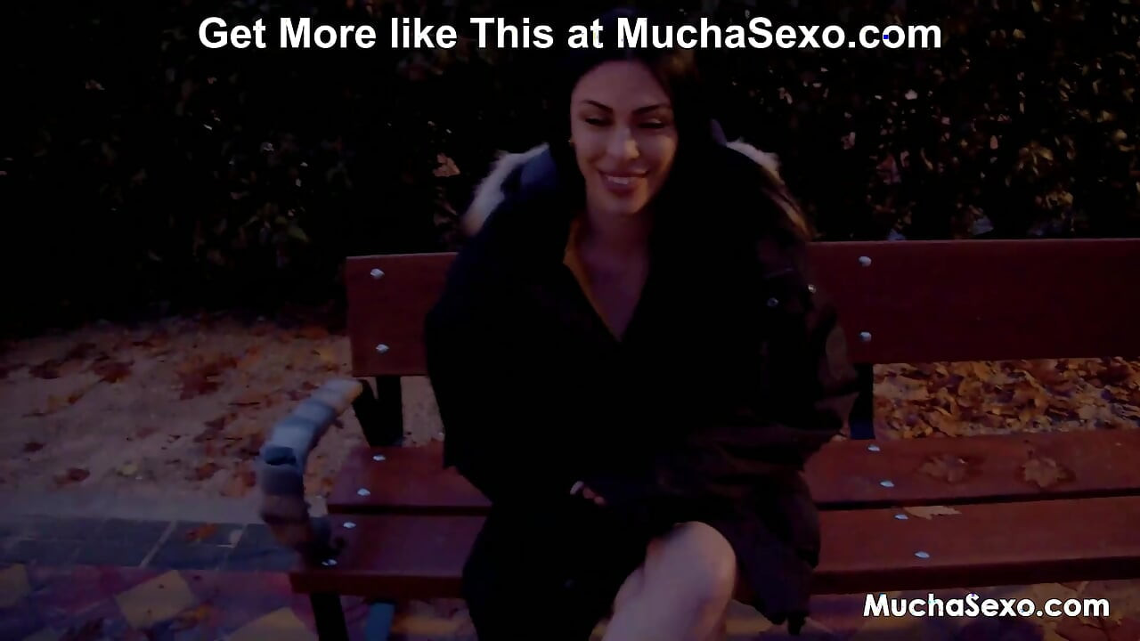 Latin orta yaşlı seksi kadın sapphire astrea muchasexo'da amcığı damlayan