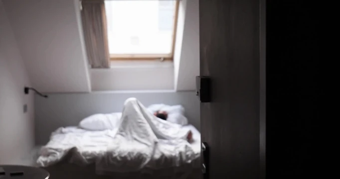 I caught a friend masturbating in my hostel room