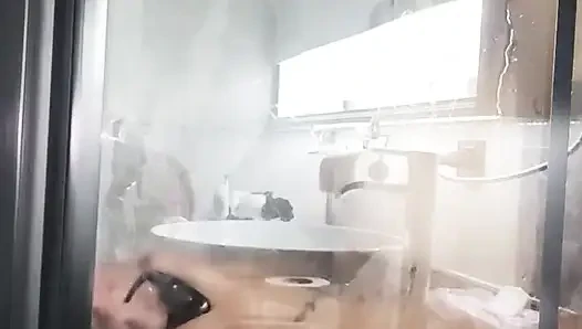Duşta Beni İzle