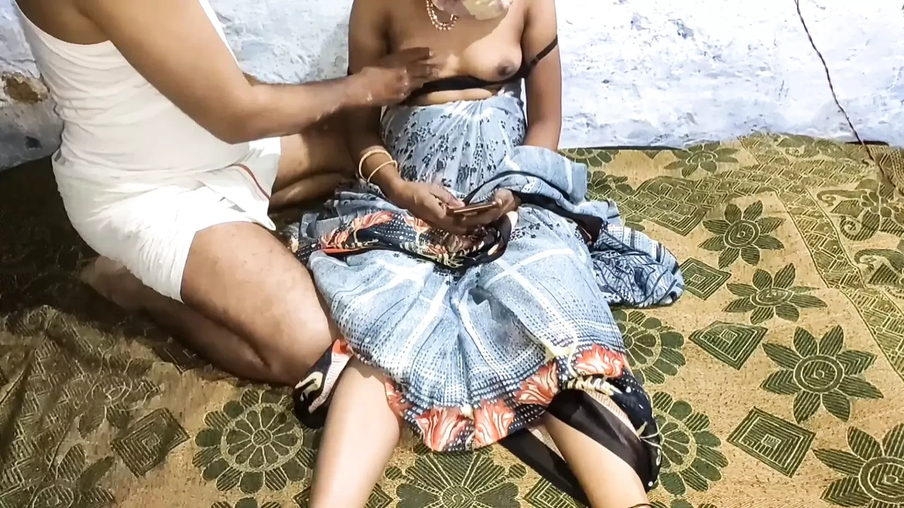 Desi Indian village bhabhi fucking