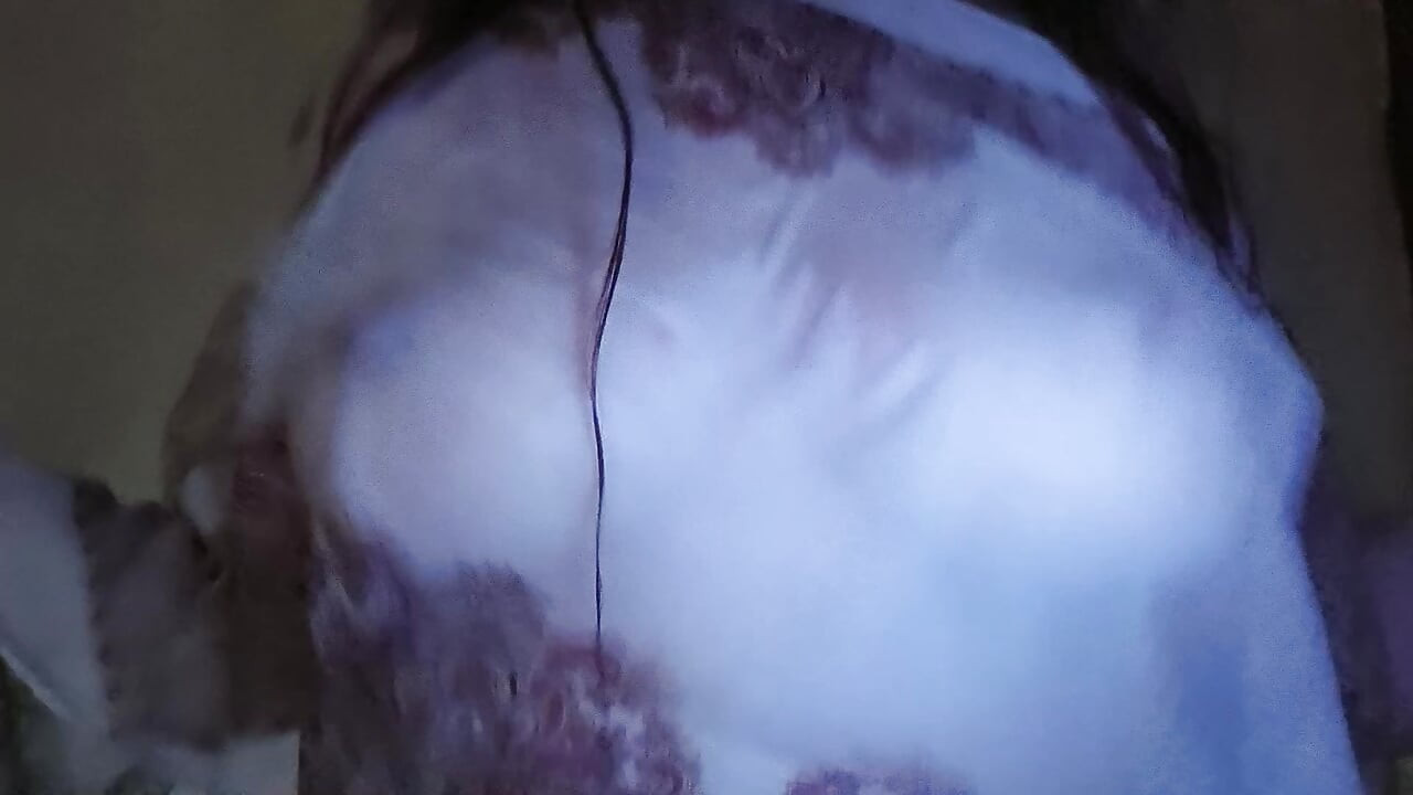 Oiled titties massage with riding session
