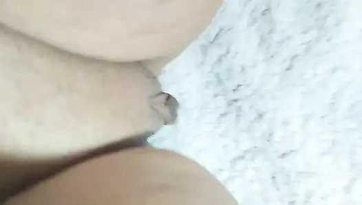 Bengkak dan manis dan lebar
